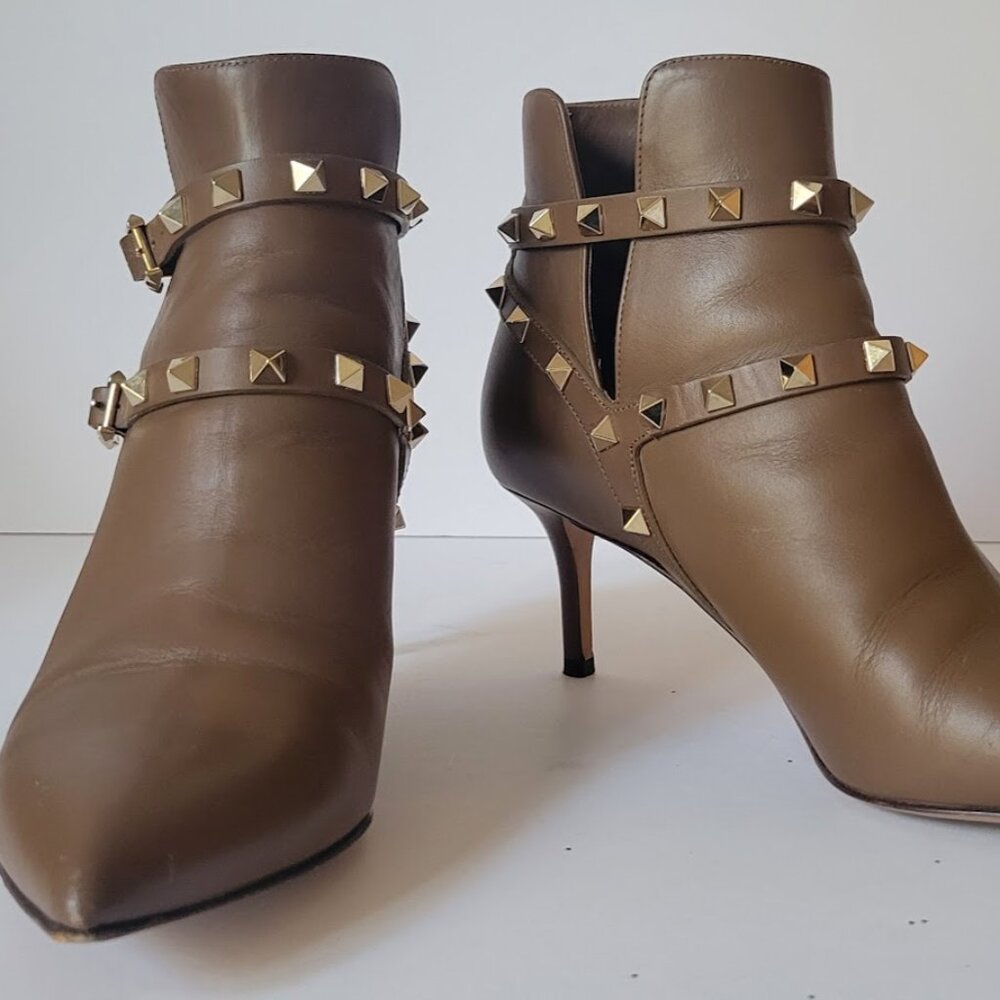 Valentino Garavani Rockstud Strap Heeled Ankle Bootie